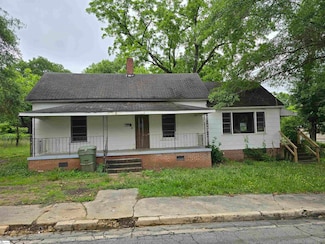 196 Poplar St, Clinton, SC 29325