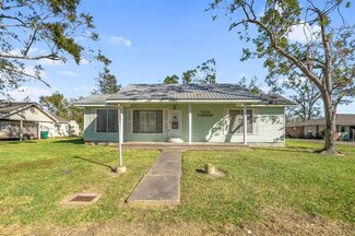 1213 Vincent St, Vinton, LA 70668