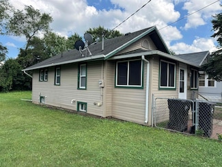 1621 Dewey Ave, Beloit, WI 53511