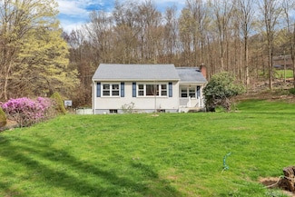 576 Bull Mill Rd, Chester, NY 10918