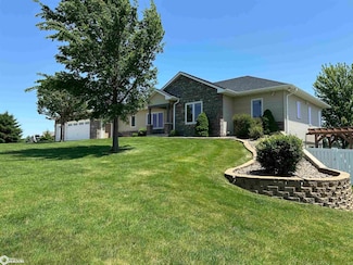 1738 Ryan Dr, Creston, IA 50801