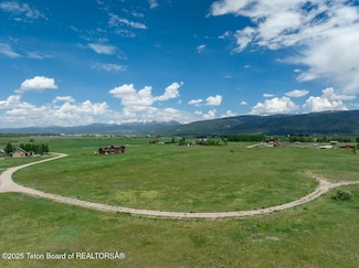 1227 Pine View Ln, Driggs, ID 83422
