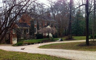 135 Shadow Oaks Dr, Amherst, VA 24521