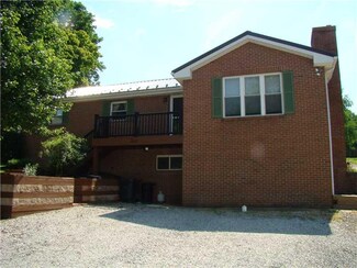 445 Crest Dr, Delmont, PA 15626