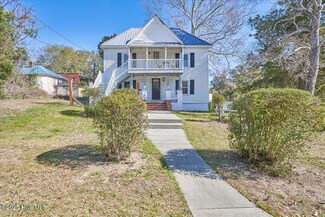 465 W New Hampshire Ave, Southern Pines, NC 28387