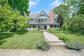 2228 Robinwood Ave, Toledo, OH 43620