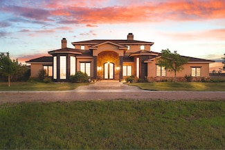 5631 Woodrow Rd, Lubbock, TX 79424