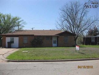 3903 Skyline Dr, Wichita Falls, TX 76306