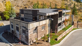 855 W Broadway Ave, Jackson, WY 83001