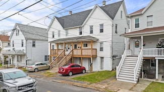 212 E Elm St, Dunmore, PA 18512