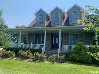 638 N Main St, Winchester, IL 62694