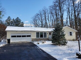 1129 Ideson Rd, Honeoye Falls, NY 14472