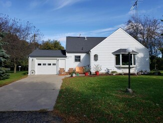 6726 SE 18th St, Claremont, MN 55924