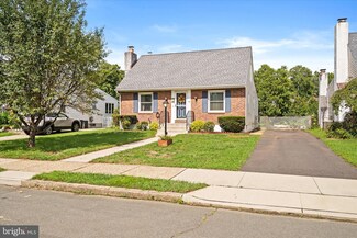 122 Hillwood Ave, Trenton, NJ 08620