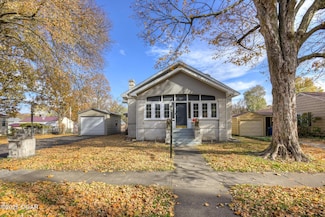 1830 S Maple St, Carthage, MO 64836