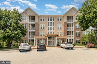1010 Crest Way Unit 403, York, PA 17403