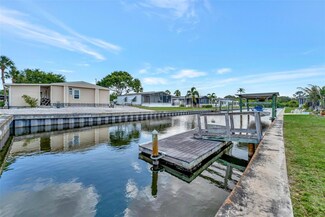 143 E Saint Annes Cir, Apollo Beach, FL 33572