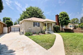 621 N Beachwood Dr, Burbank, CA 91506