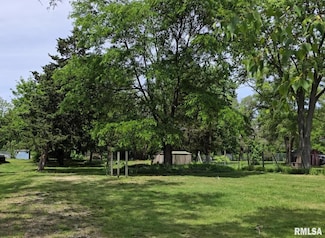 15417 N River Beach Dr, Chillicothe, IL 61523