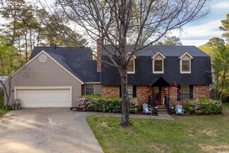 12 Wellington Ct, Little Rock, AR 72227