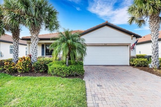 19317 Nearpoint Dr, Venice, FL 34292