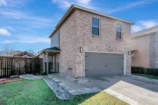 716 River Hill Ln, Fort Worth, TX 76114