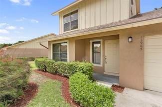 11905 Donlin Dr, Wellington, FL 33414