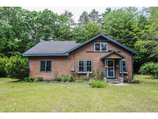 1129 Penacook Rd, Contoocook, NH 03229
