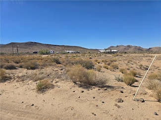 743 Wilkes Ranch Rd, Kingman, AZ 86409