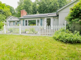 10 Anderson Rd E, Sherman, CT 06784