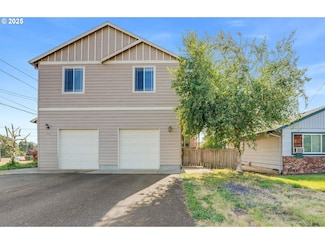497 S 10th St, Saint Helens, OR 97051