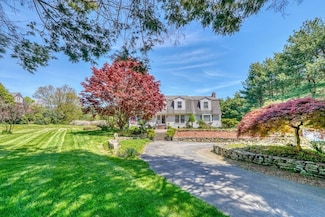300 Nahatan St, Westwood, MA 02090