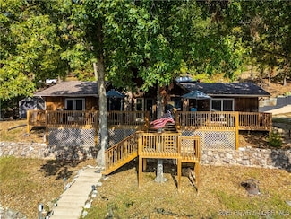 32689 Crescent Dr, Gravois Mills, MO 65037