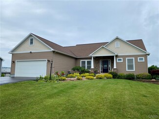 4345 Outlook Dr, Syracuse, NY 13215