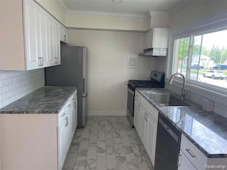 2338 Koper Dr, Sterling Heights, MI 48310