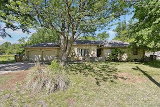 3249 N Hood Ct, Wichita, KS 67204
