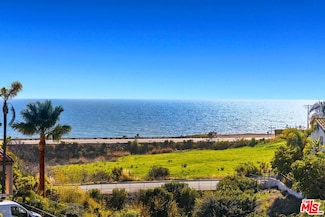 6436 Lunita Rd, Malibu, CA 90265