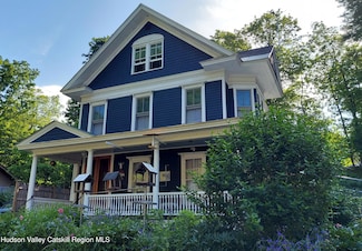9 Jones Ave, Chatham, NY 12037