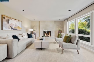 1902 Joseph Dr, Moraga, CA 94556