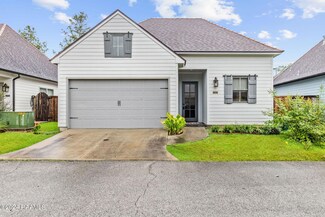 102 Seabrook Ln, Lafayette, LA 70508