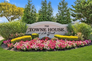 750 Lido Blvd Unit 82, Lido Beach, NY 11561
