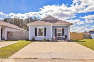 13136 Tracewood Dr, Gulfport, MS 39503