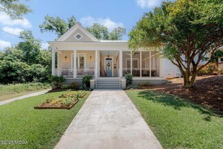 1360 Calhoun St, Macon, GA 31201