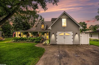 27620 Riviera St, Harrison Township, MI 48045