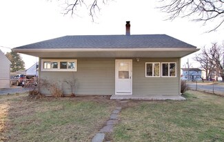 70 Lucerne Rd, Springfield, MA 01119