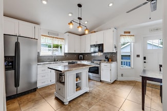 3844 Circle Dr, Loomis, CA 95650