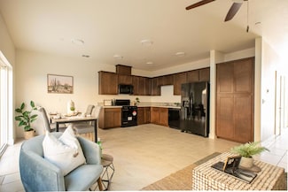 908 N Olive Ave Unit 900, Turlock, CA 95380
