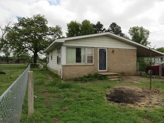 244 N Bridges St, Charleston, MO 63834