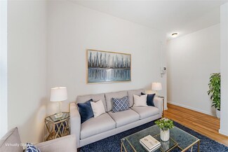 2137 33rd St Unit 3D, Astoria, NY 11105