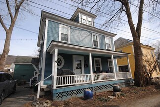 9 Garden Dr, Brattleboro, VT 05301
